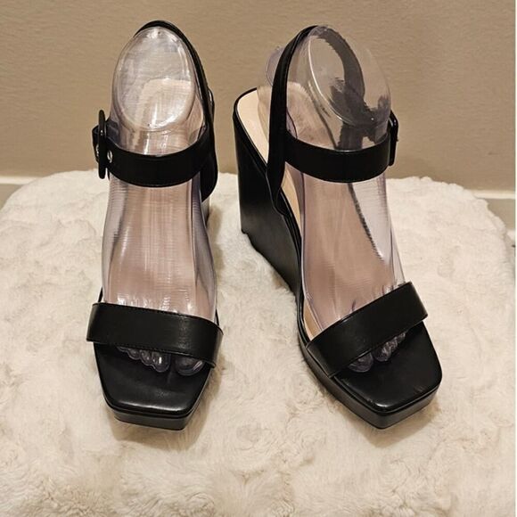 Marc Fisher Lukey Black Leather Wedge Heels Size 8.5 - Picture 1 of 9